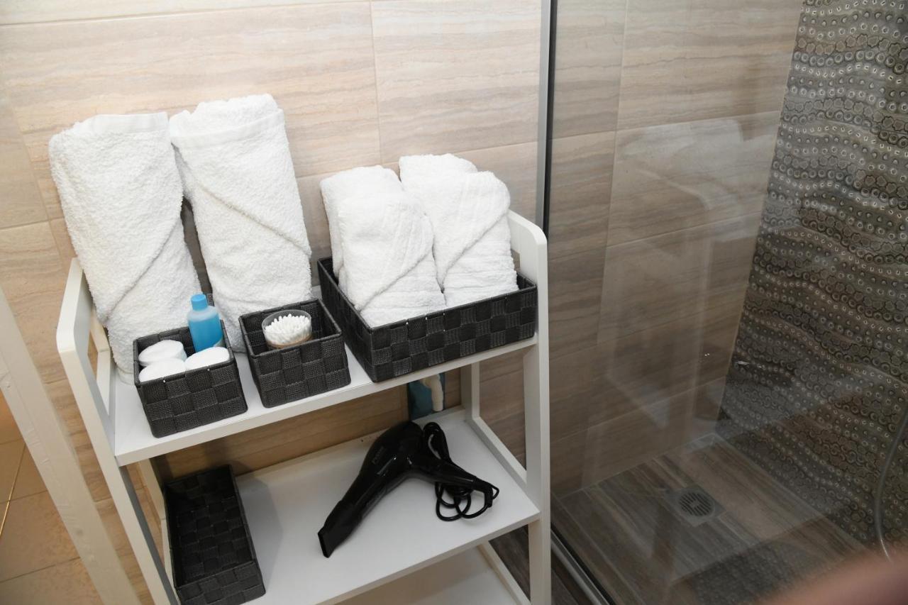 Lovely Luxury Apartment سيرس المظهر الخارجي الصورة