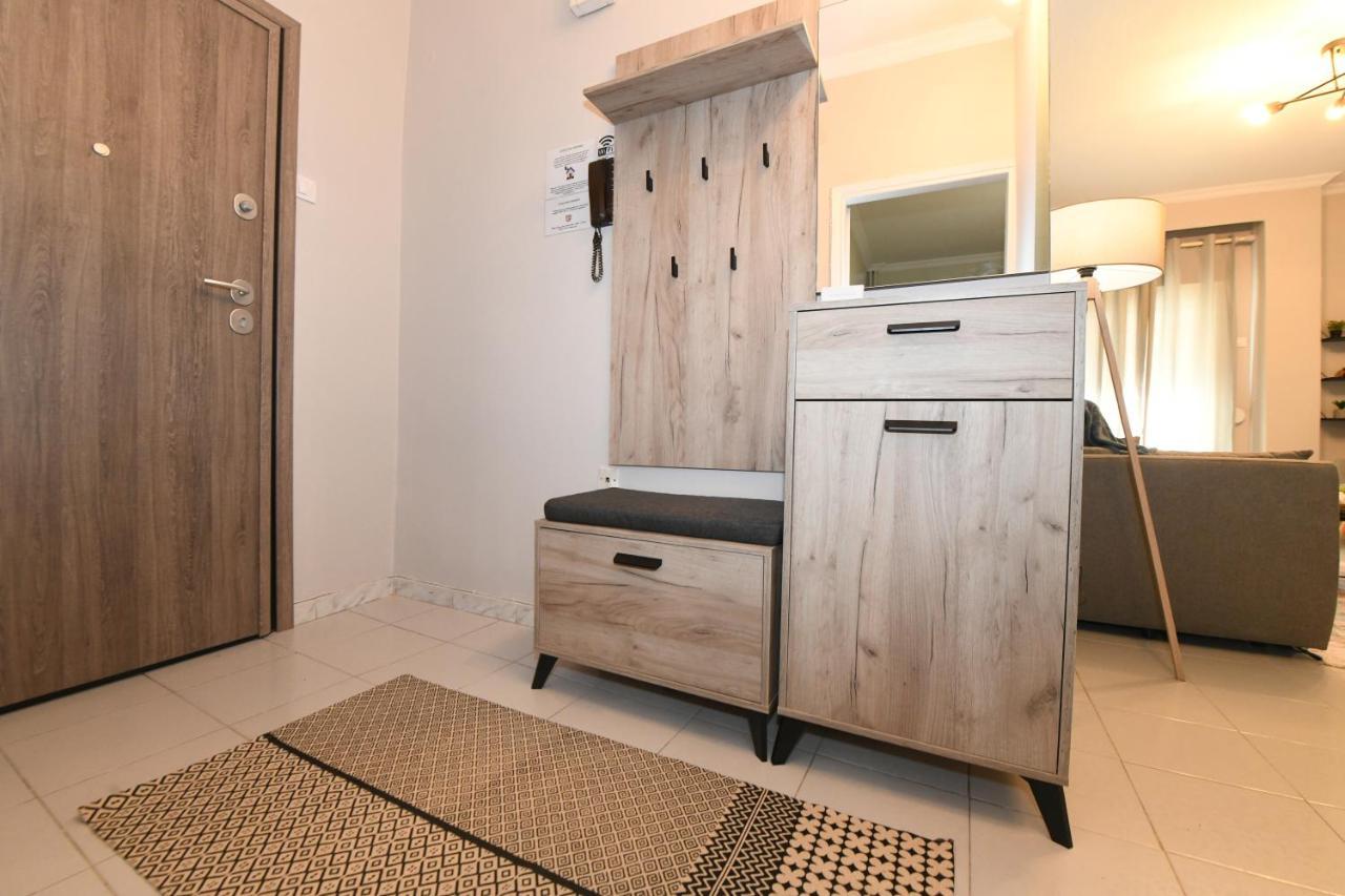 Lovely Luxury Apartment سيرس المظهر الخارجي الصورة