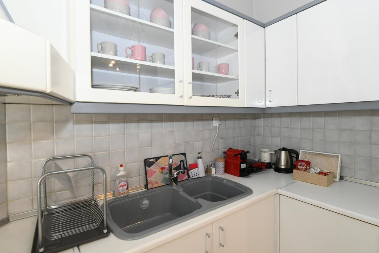 Lovely Luxury Apartment سيرس المظهر الخارجي الصورة